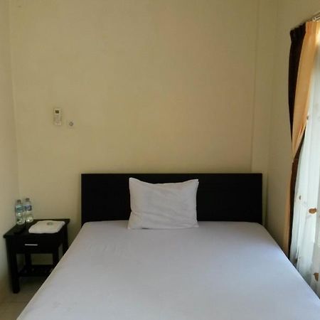 Hotel Dubai Sumenep Luaran gambar