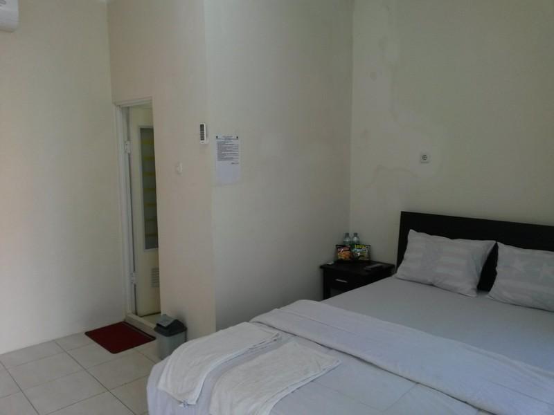 Hotel Dubai Sumenep Luaran gambar